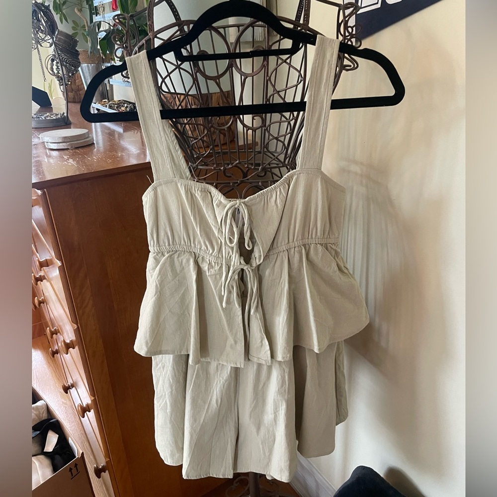 Princess Polly Romper -Never Worn